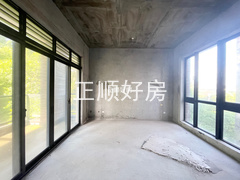 三楼北向次卧套间