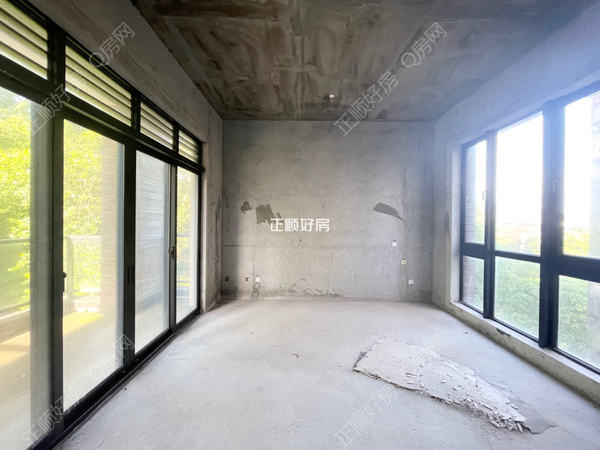 三楼北向次卧套间