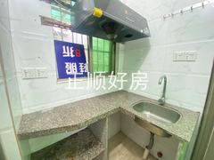 带大院子一房一厅6