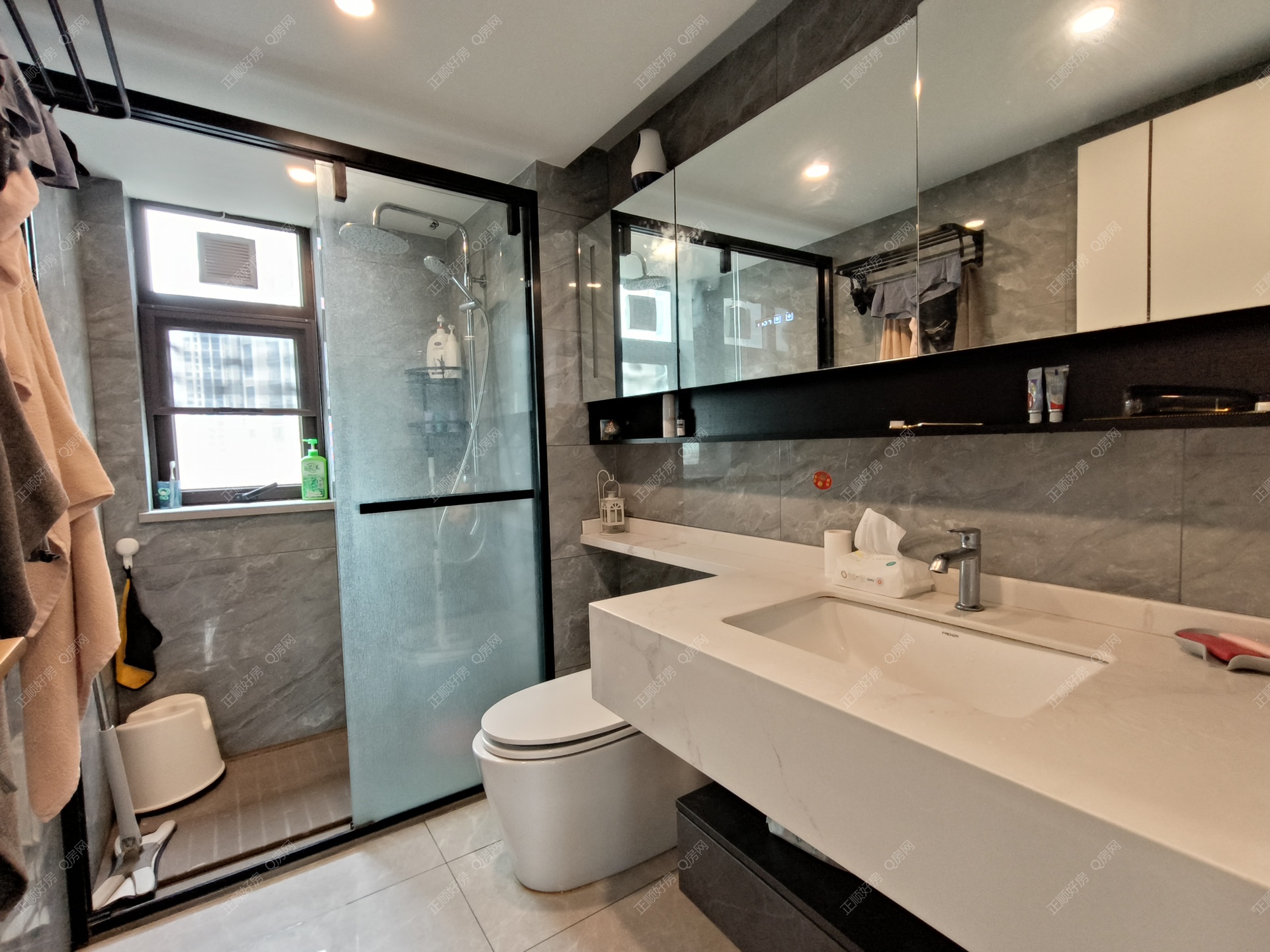 珠海华发峰尚二期 其他照片_华发峰尚  四房两厅 豪华装修  业主诚心卖