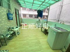 二楼 一房一厅1700元 1