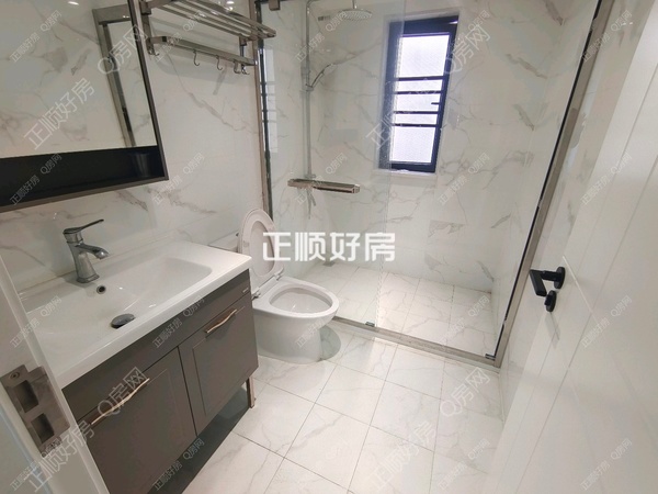 卫生间1713586.jpg