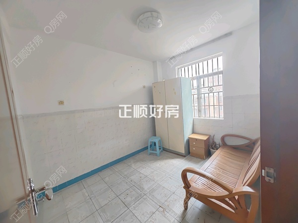 次卧