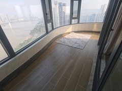 主卧阳台