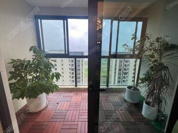 86f70c67f78e578d9719f73d1f67757d