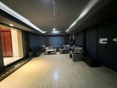 负一楼电影院