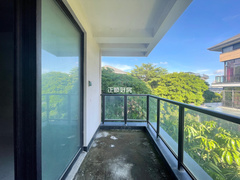 二楼南向阳台