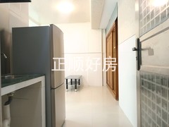 D房大门