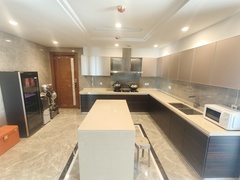 mmexport1765549098640