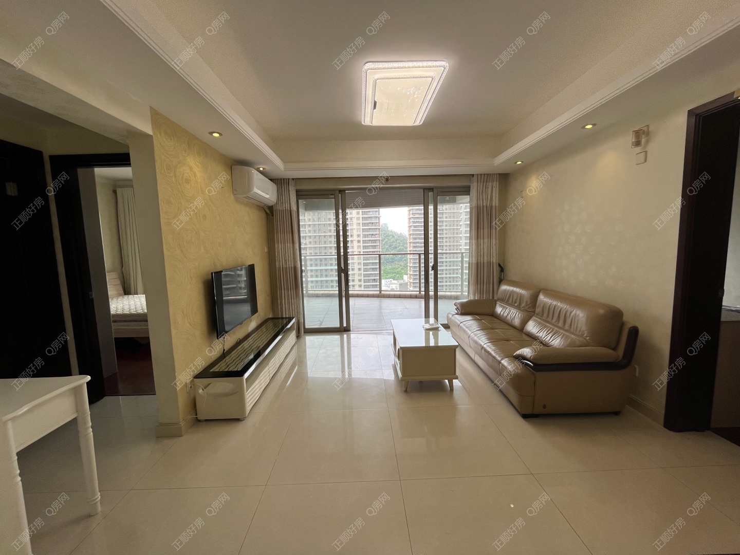 格力广场一期 2房2厅1卫 精装 89.00平