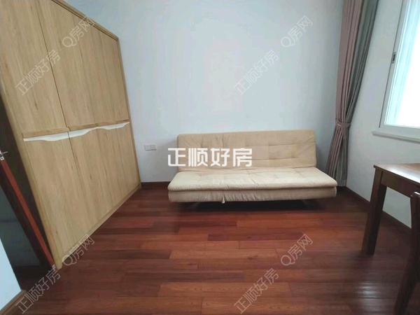 次卧