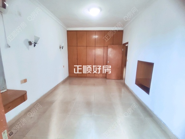 主卧