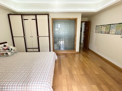 64a2e5b89951999568f2634995a00a4