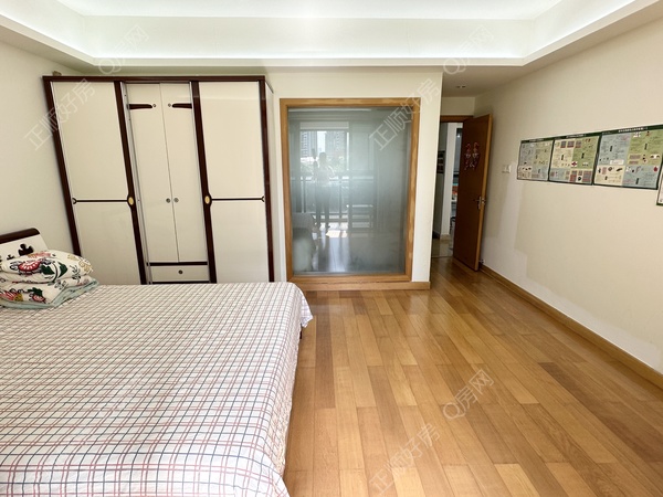 64a2e5b89951999568f2634995a00a4