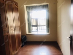 s08E40A034E6648738963EBB19C1A9F4E