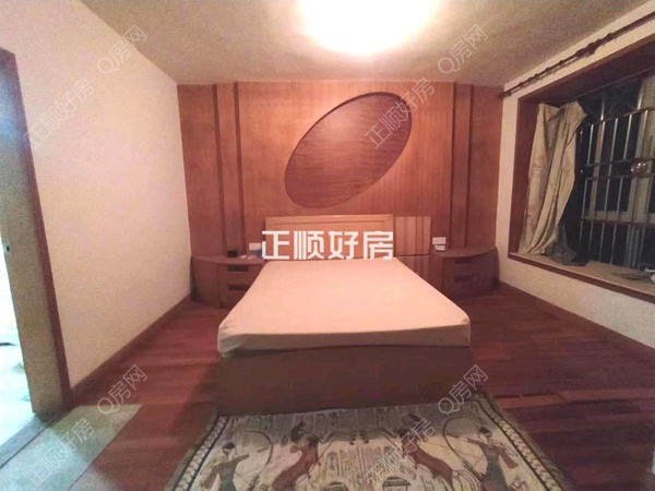 主卧