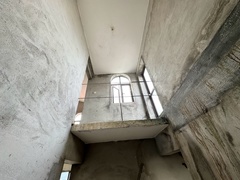 house_img