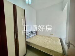 下面一套次卧