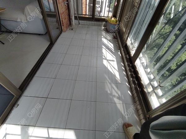 e73f9294f254429dd814446b2394ff9