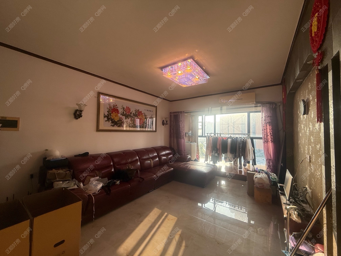 万威美地二房二厅出售！84平米！65万送车位！送车位！