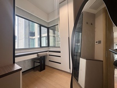 原书房改成衣帽间