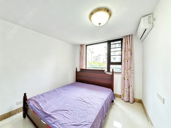 2235febd5e49bb79f334ffbc0553294e