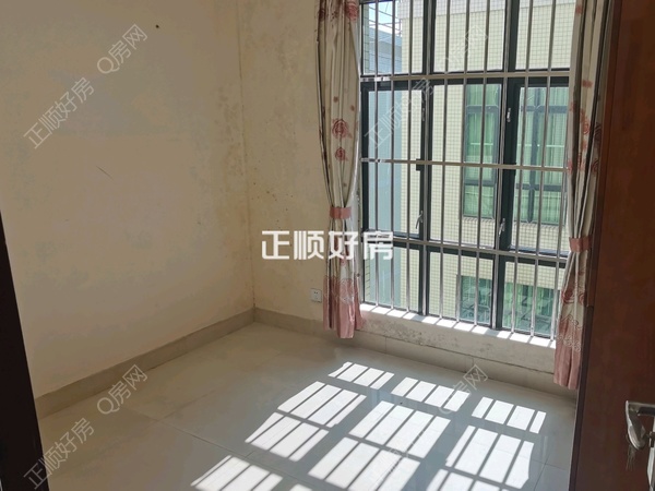 次卧