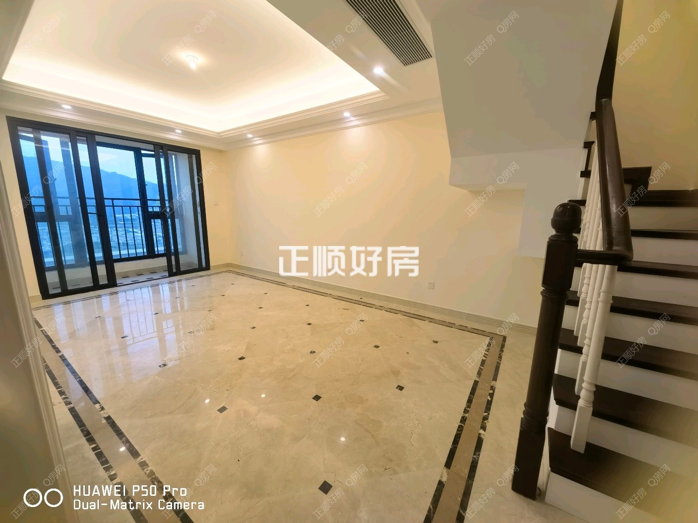 高档小区，人文荟萃，高品质的象征，豪华婚装！