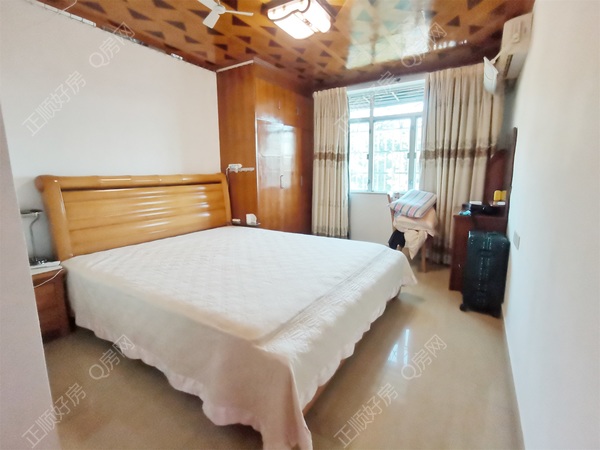 卧室