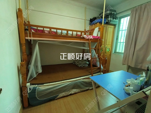 次卧