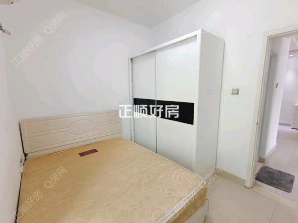 次卧