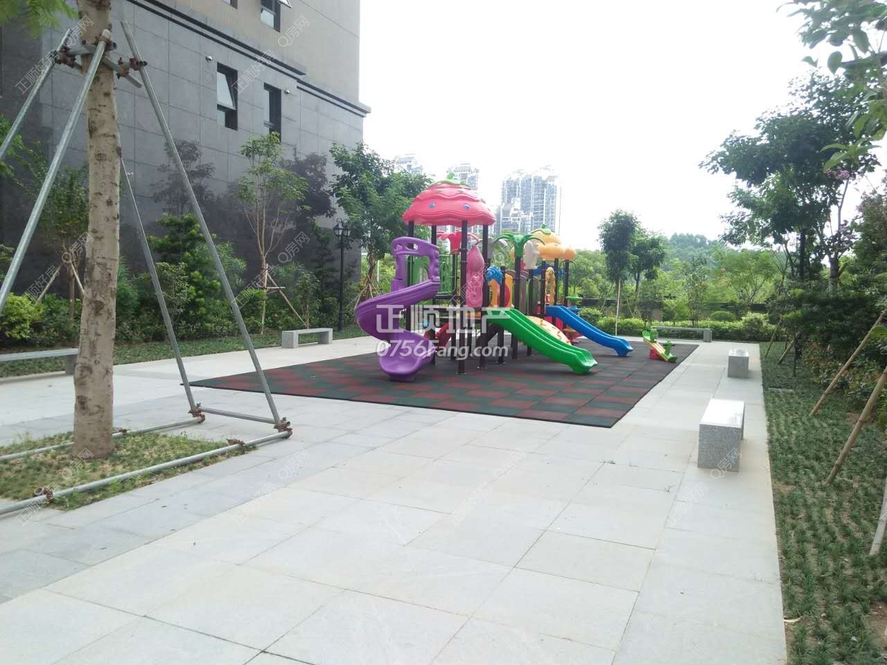 3栋楼下儿童游乐设施（小区专家680731）