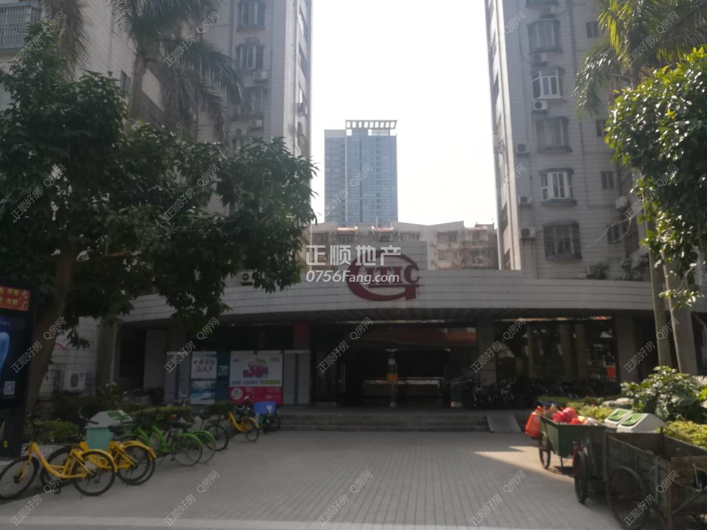 大门.jpg
