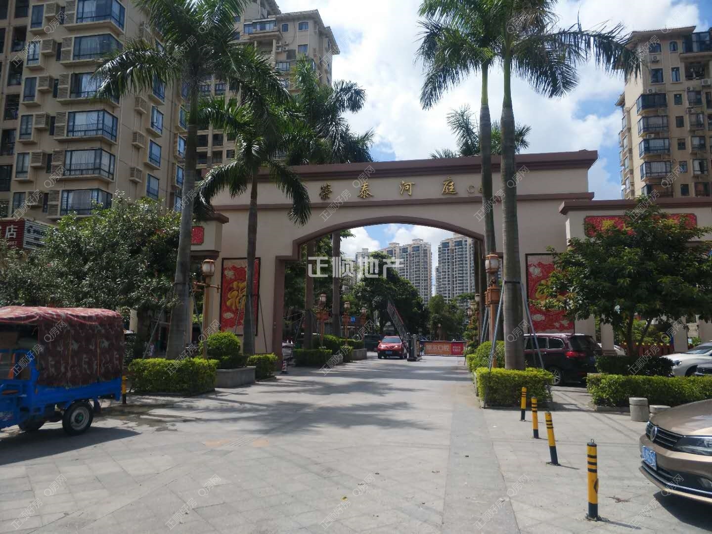 小区大门 北门