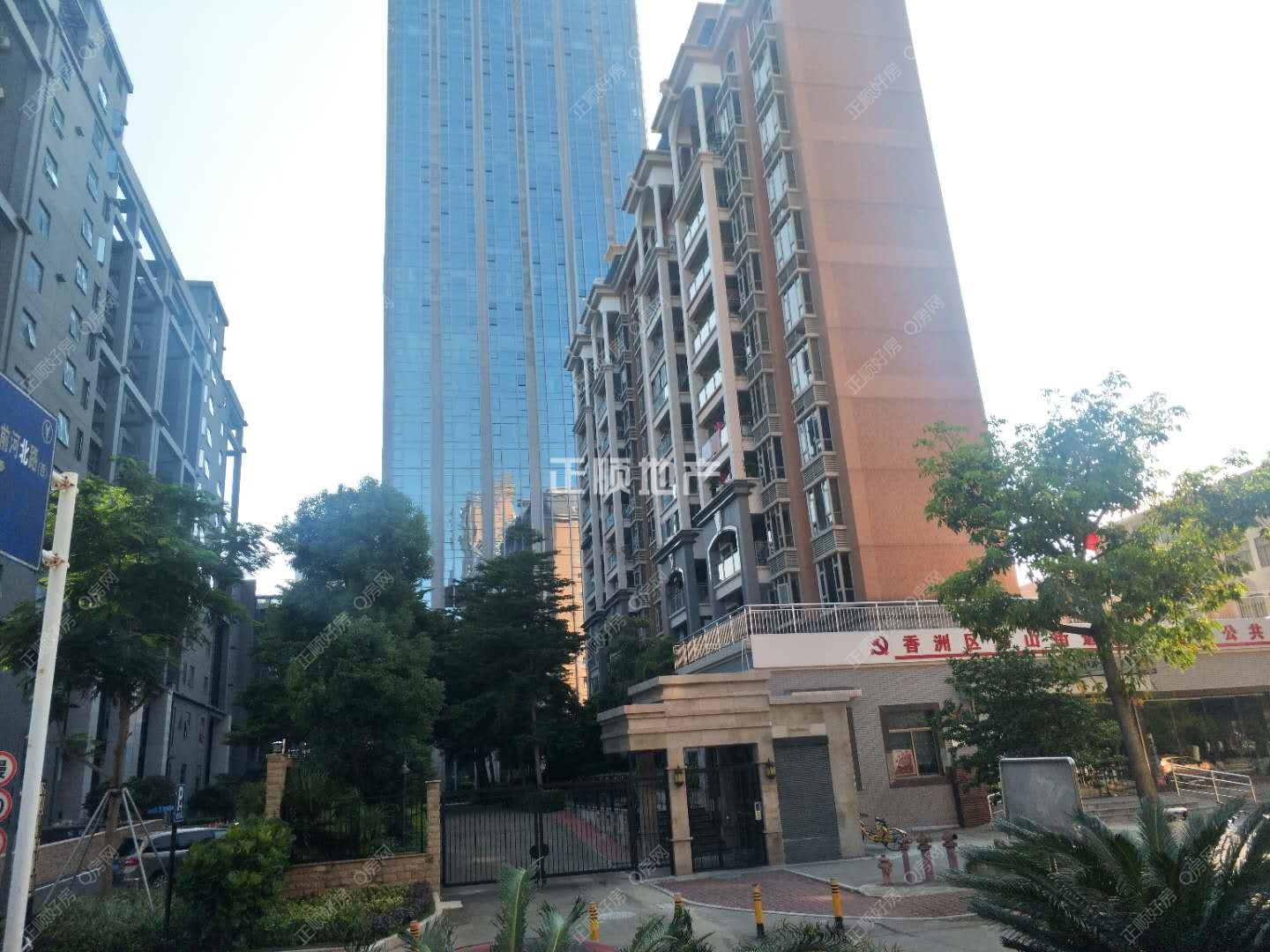 小区B区人行大门