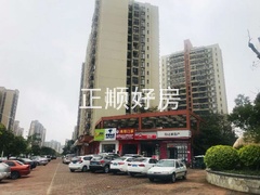 小区北门