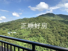 主卧阳台实景