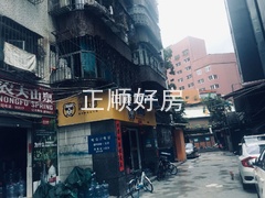 1032580147.jpg