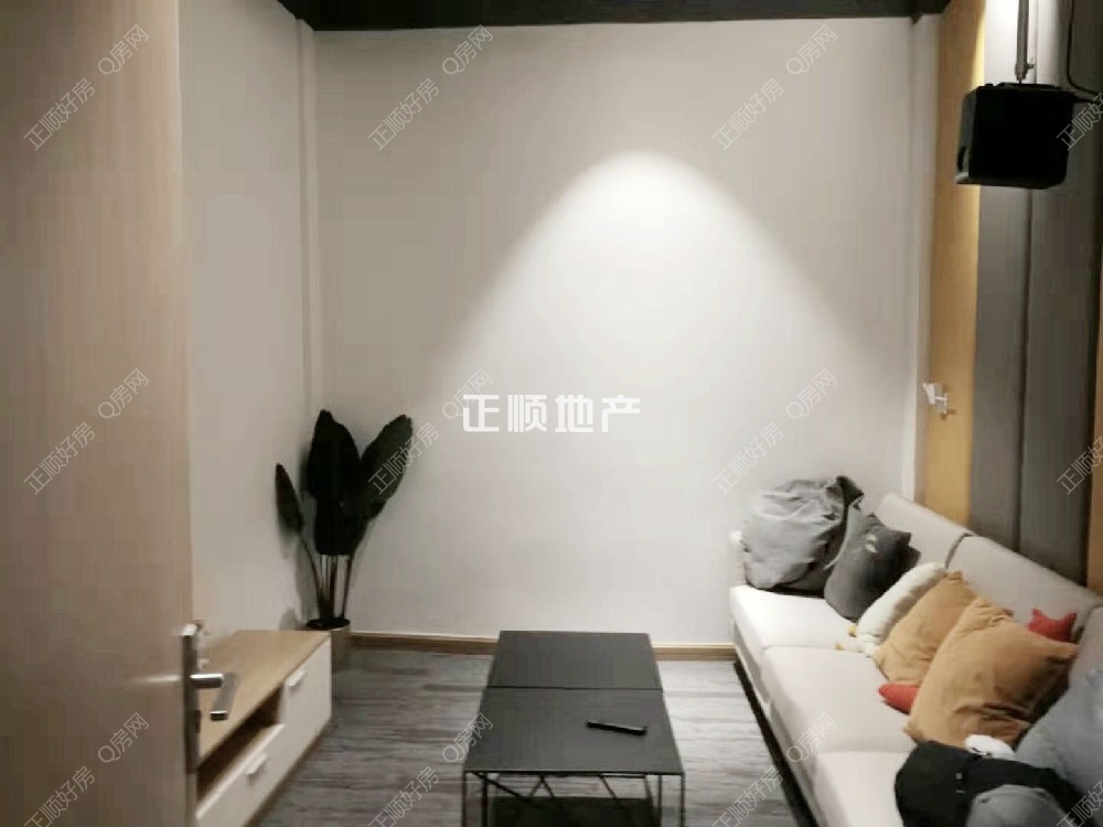 915789078_meitu_8.jpg