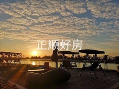 夕阳湖景