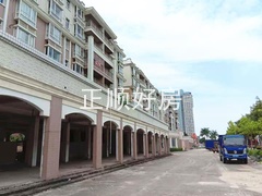 s0560AE67E4BA4405A2DADE781E494D56.jpg