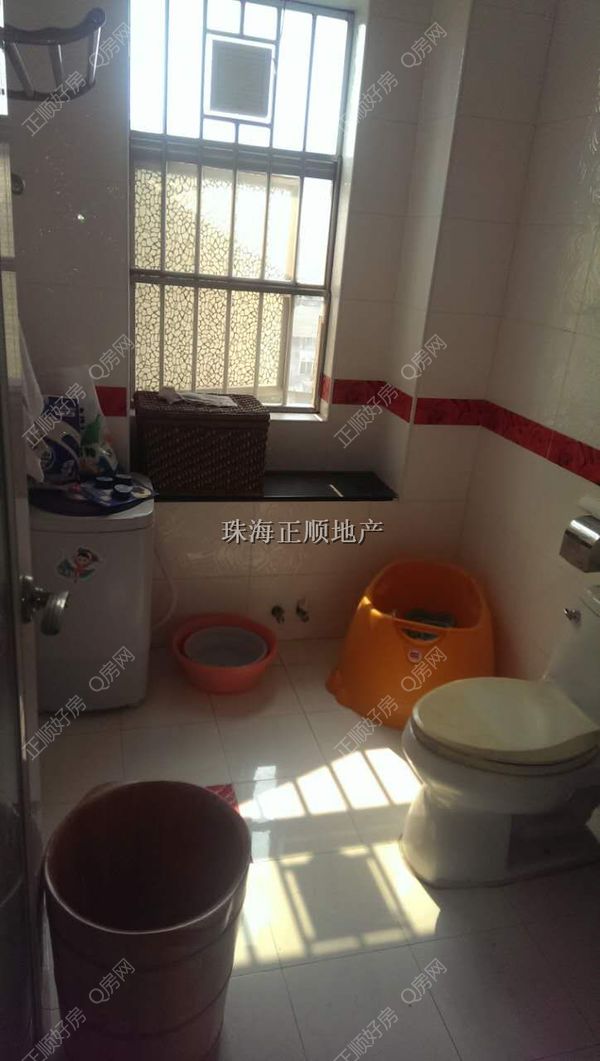 主卧洗手间