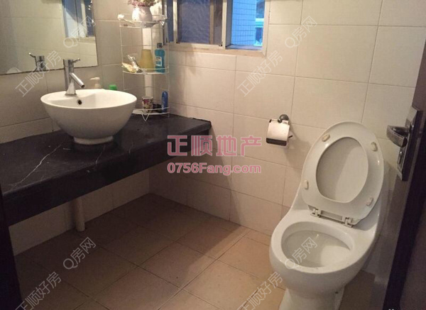 户型图-卫生间.jpg