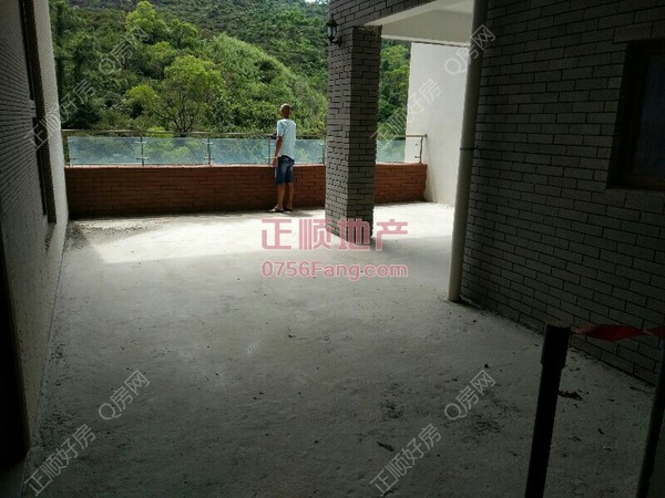 户型图-进门平台.jpg