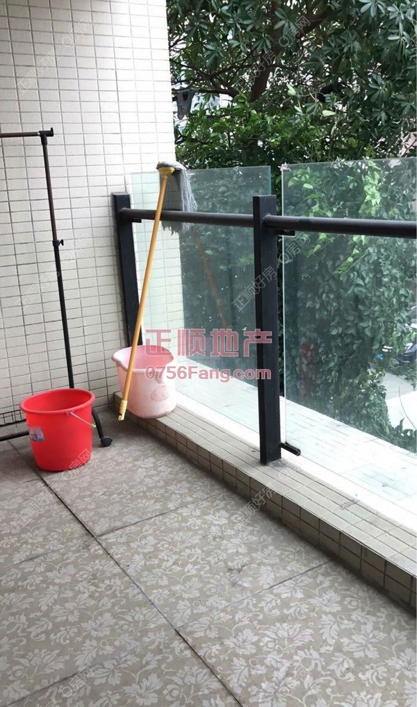 阳台.jpg