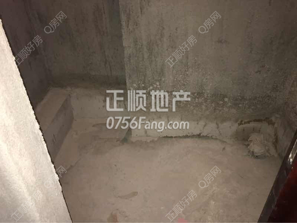 卫生间.jpg