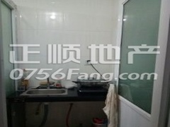 2a2a2362c9c74f6e863ad1f4368cbb23_300-300_7-5.jpg