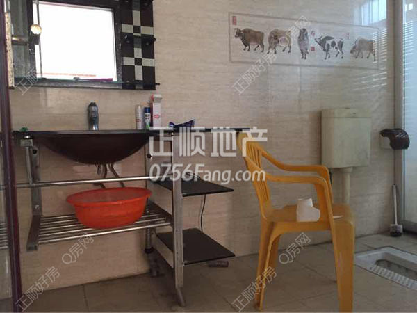 卫生间.jpg