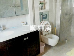 卧室1卫生间.jpg
