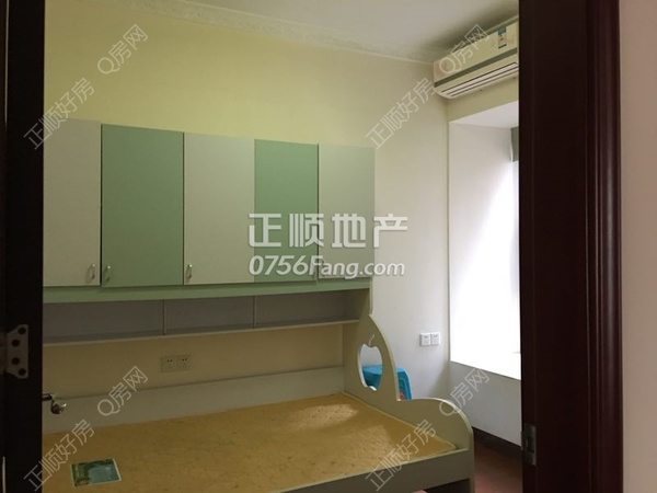 次卧